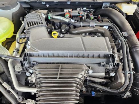 New 2026 Lincoln Nautilus Reserve AWD/4WD image 18