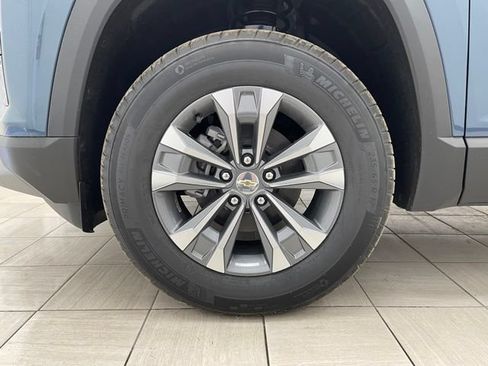 New 2026 Chevrolet Equinox LT AWD/4WD image 7