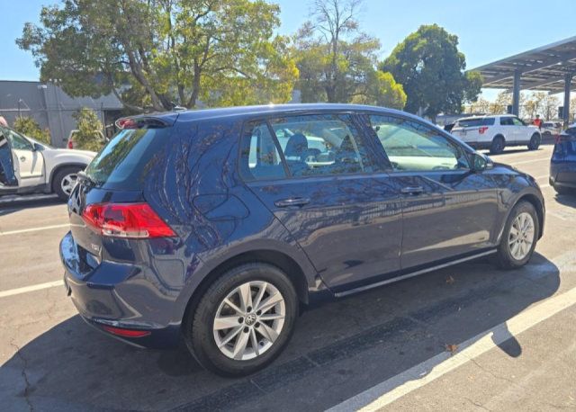 Used 2015 Volkswagen Golf S FWD image 3