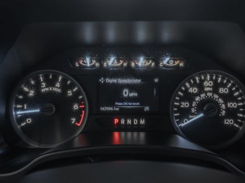 Used 2018 Ford F150 XLT w/ Equipment Group 302A Luxury AWD/4WD image 10