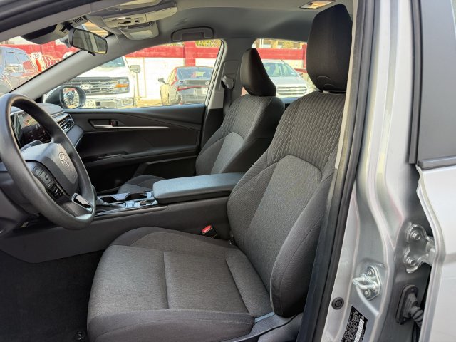 Used 2025 Toyota Camry LE FWD image 26