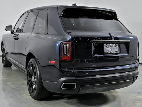 Used 2020 Rolls-Royce Cullinan image 10