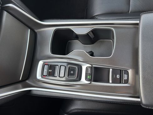 Used 2022 Honda Accord Touring image 22
