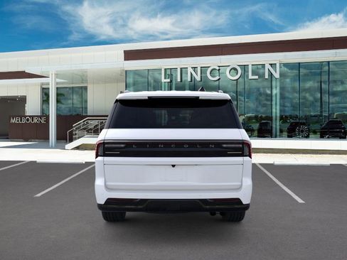 New 2026 Lincoln Navigator L Reserve w/ Jet Appearance Package image 5