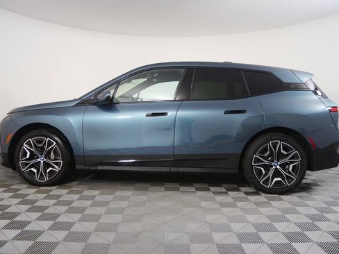 Used 2024 BMW iX xDrive50 w/ Premium Package image 6