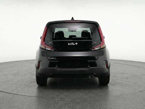 Used 2025 Kia Soul LX w/ LX Technology Package image 7