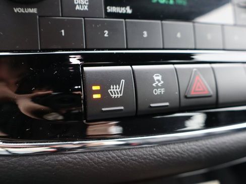 Used 2013 Chrysler 200 Limited image 17