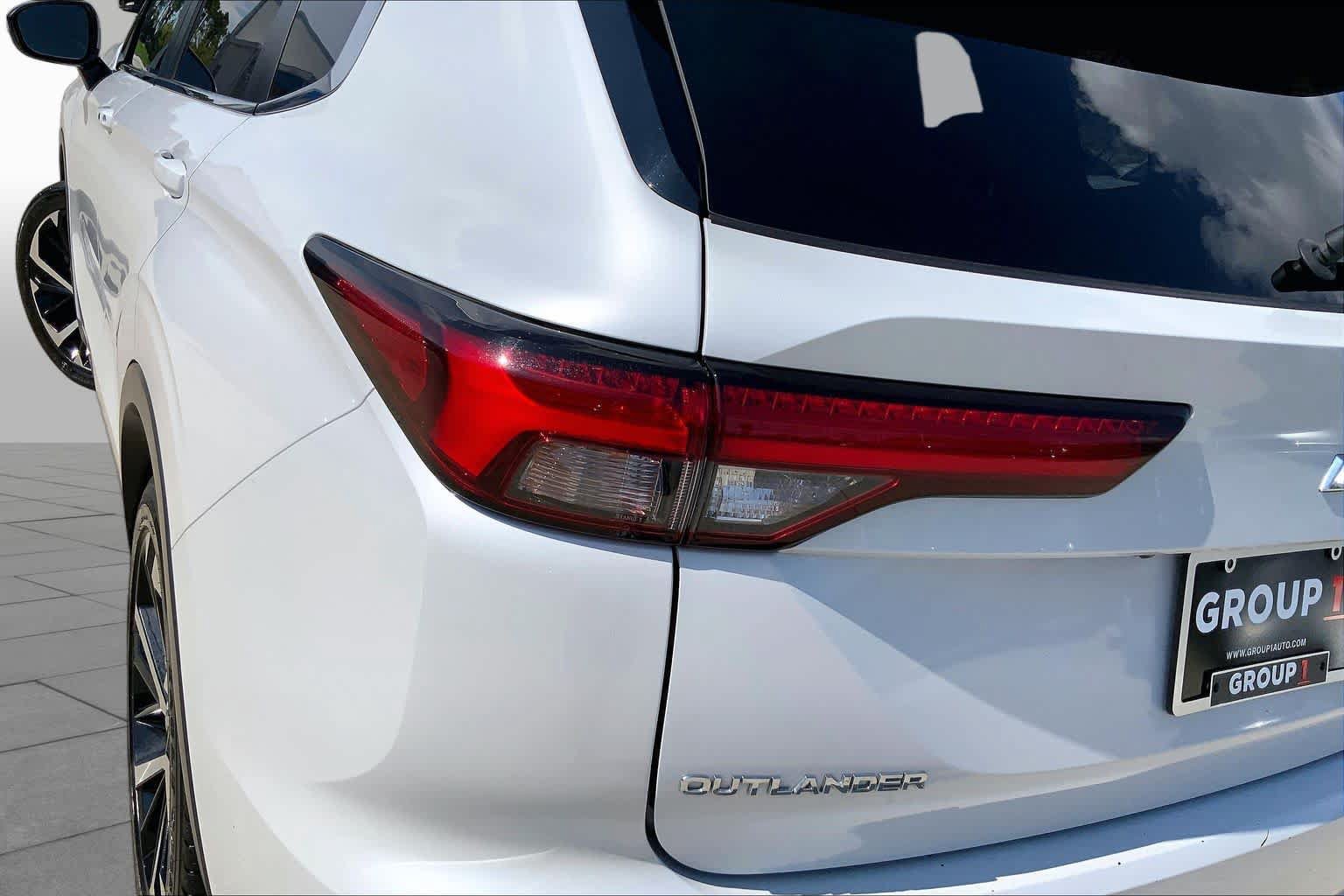 Used 2024 Mitsubishi Outlander SE FWD image 28