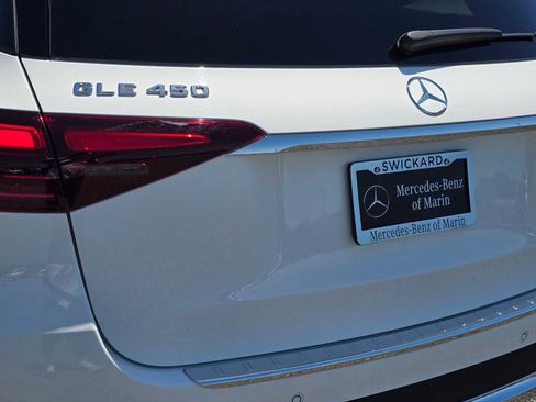 Used 2024 Mercedes-Benz GLE 450 4MATIC image 13