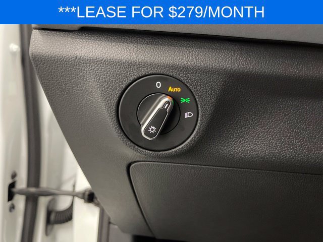 Used 2026 Volkswagen Jetta SE FWD image 20