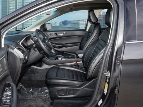 Used 2020 Ford Edge SEL w/ Convenience Package image 10