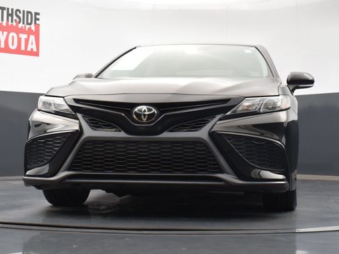 Used 2023 Toyota Camry SE image 29