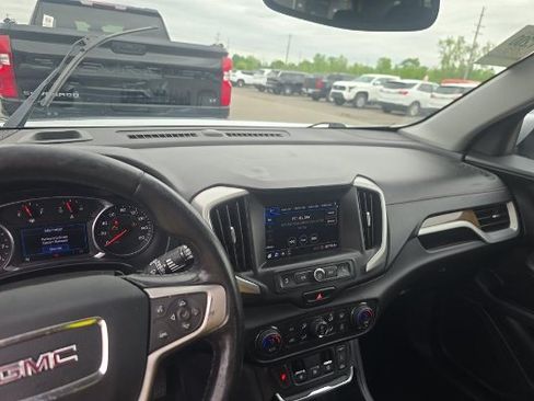 Used 2020 GMC Terrain SLE w/ Driver Convenience Package FWD image 12