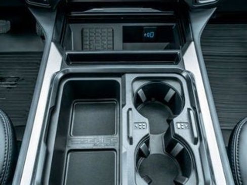 New 2026 Ford F250 Platinum w/ Tremor Off-Road Package image 64