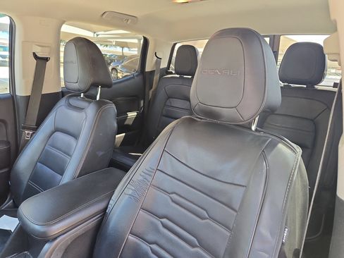 Used 2018 GMC Canyon Denali RWD image 7