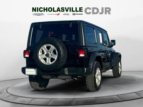 Used 2018 Jeep Wrangler Unlimited Sport S image 6
