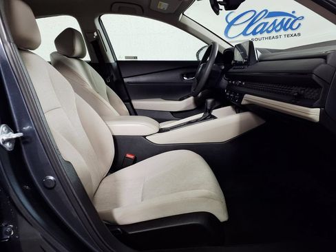 Used 2024 Honda Accord LX image 12