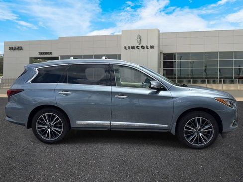 Used 2019 INFINITI QX60 Luxe w/ Sensory Package AWD/4WD image 2
