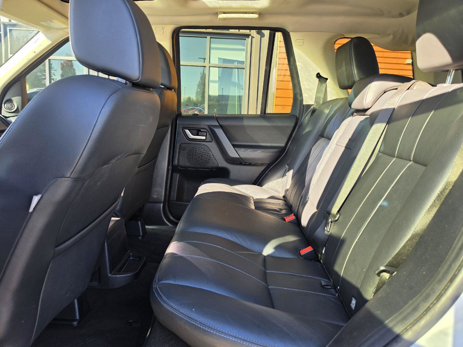 Used 2013 Land Rover LR2 HSE AWD/4WD image 20