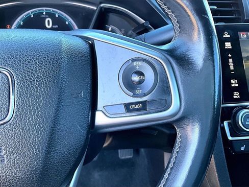 Used 2018 Honda Civic EX-T image 11