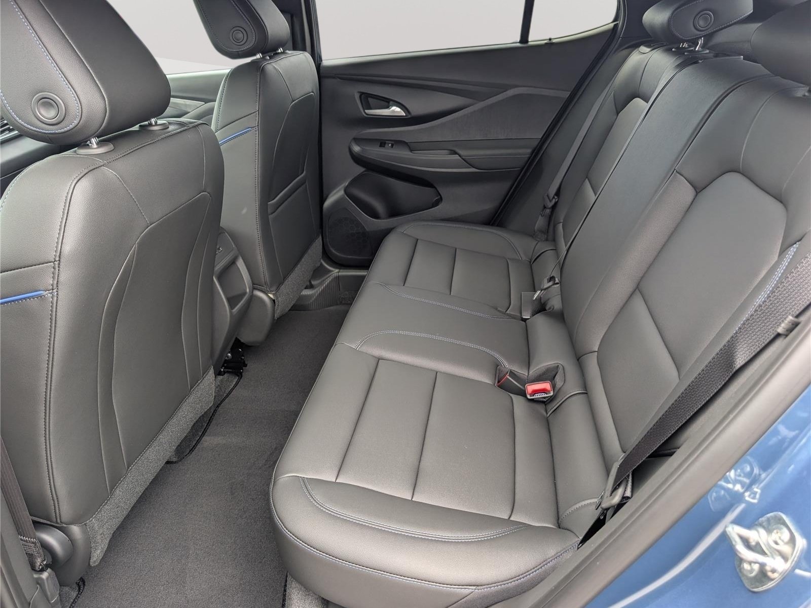 New 2026 Buick Envista Sport Touring w/ Convenience II Package FWD image 11