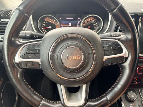 Used 2020 Jeep Compass Limited AWD/4WD image 13