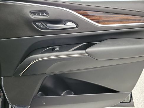 Certified 2023 Cadillac Escalade Premium Luxury AWD/4WD image 26