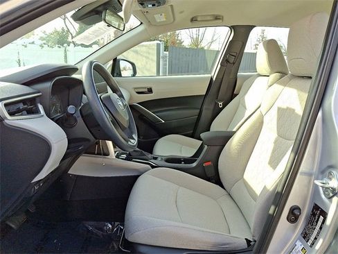 Certified 2023 Toyota Corolla Cross L image 13