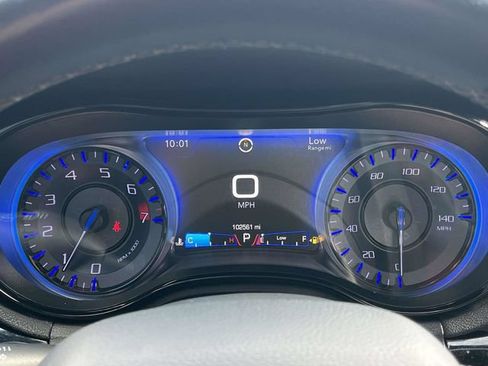 Used 2017 Chrysler 300 S w/ 300S Premium Group RWD image 34