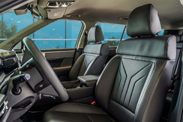 Certified 2026 Hyundai Santa Fe SEL FWD image 31