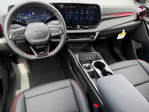 New 2026 Chevrolet Equinox RS FWD image 12
