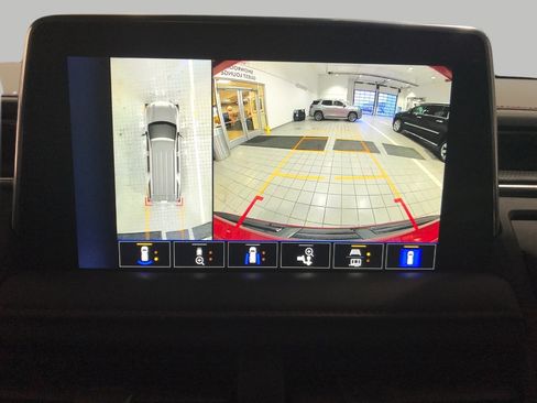 Used 2023 Chevrolet Tahoe RST w/ RST Performance Edition image 17