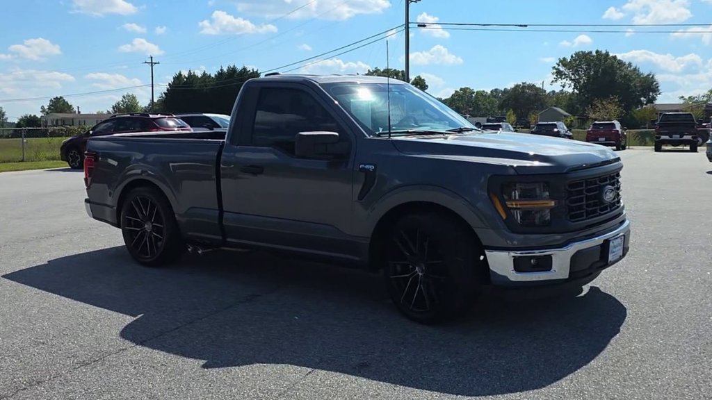 Used 2025 Ford F150 XL w/ Equipment Group 103A High RWD image 2