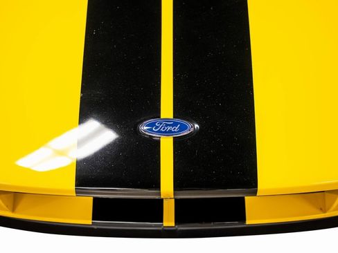 Used 2005 Ford GT image 10