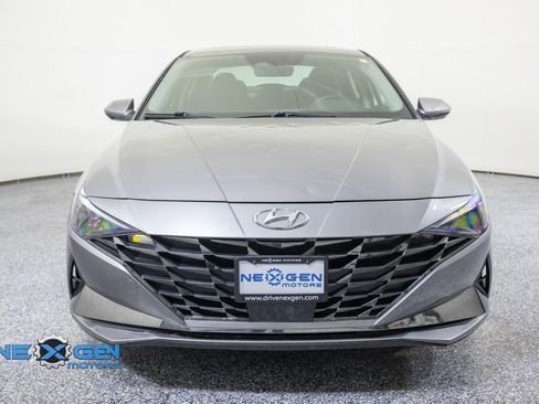 Used 2021 Hyundai Elantra SEL w/ Convenience + Premium Package FWD image 2
