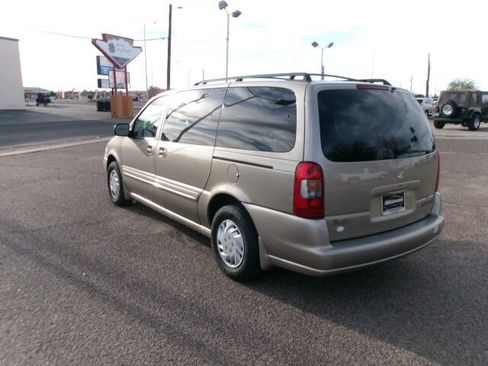 Used 2001 Oldsmobile Silhouette GL image 9