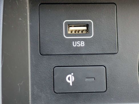 Certified 2023 Hyundai Santa Fe Limited image 26