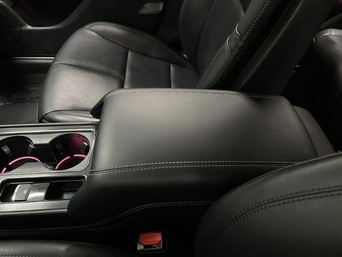 Used 2022 Lincoln Corsair AWD w/ Premium Package image 23