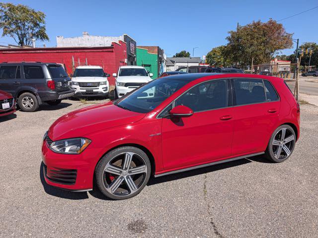 Used 2015 Volkswagen GTI SE FWD image 4