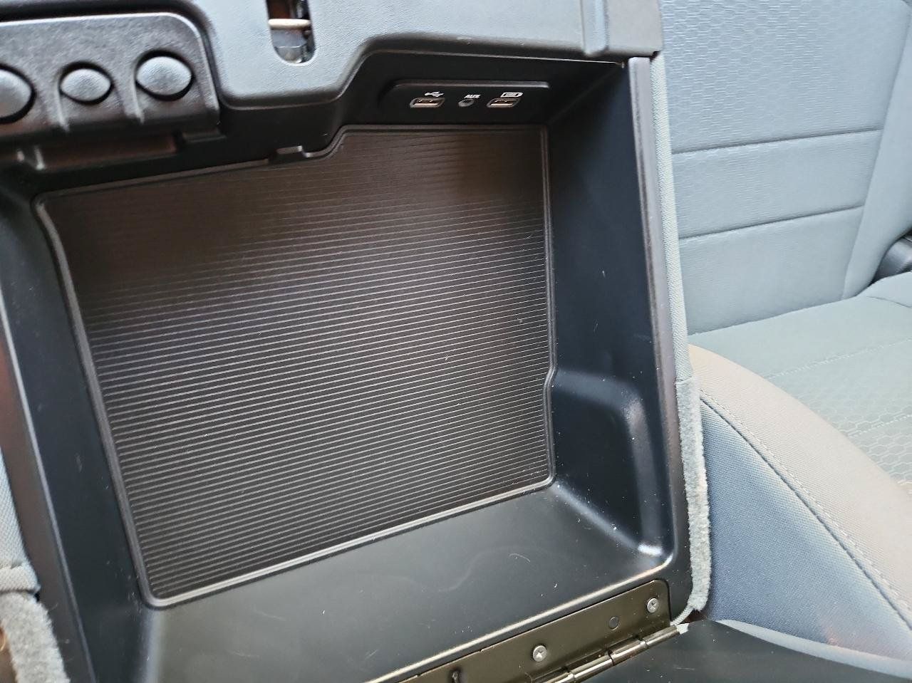Used 2018 RAM 1500 Express AWD/4WD image 30