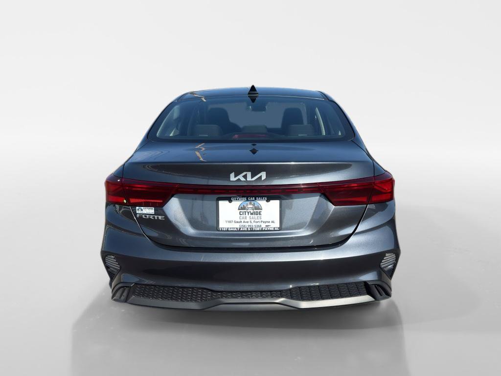Used 2024 Kia Forte LXS w/ LXS Technology Package FWD image 4