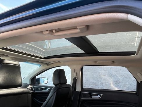 Used 2020 Ford Edge Titanium w/ Equipment Group 301A AWD/4WD image 27