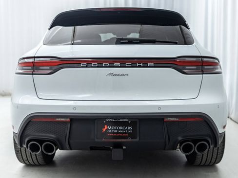 Used 2023 Porsche Macan AWD/4WD image 26