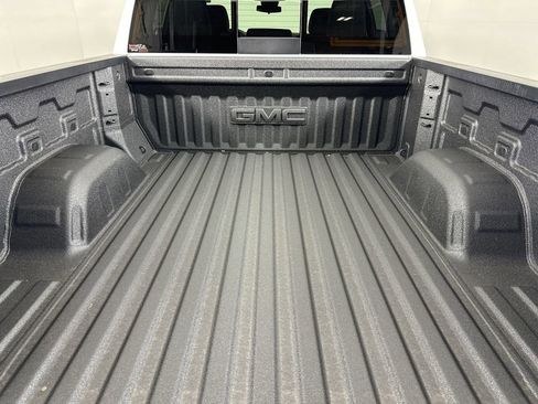 New 2025 GMC Sierra 1500 Elevation w/ Elevation Premium Package image 17