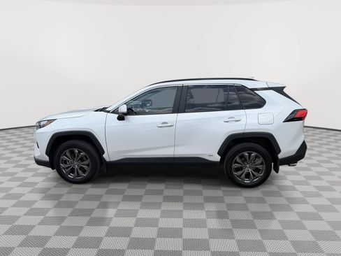 Used 2024 Toyota RAV4 XLE Premium w/ Weather Package AWD/4WD image 4