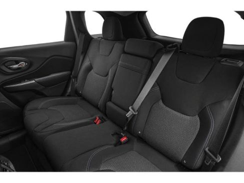 Used 2019 Jeep Cherokee Limited FWD image 17