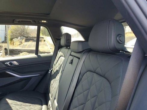 Used 2026 BMW X5 sDrive40i image 10