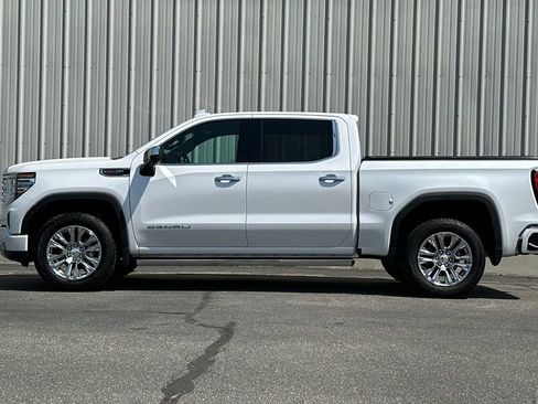 Used 2025 GMC Sierra 1500 Denali w/ Technology Package AWD/4WD image 7