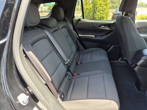 Used 2025 Chevrolet Equinox LT AWD/4WD image 30