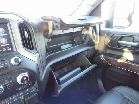 Used 2021 GMC Sierra 3500 Denali w/ Denali Ultimate Package image 28